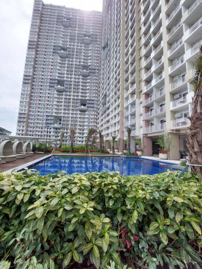 Infina Towers Project 4 Aurora Boulevard Quezon City Manila Dış mekan fotoğraf